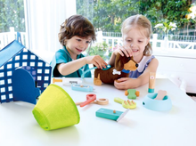 Load image into Gallery viewer, Hape Puppy Care Clinic Vet Set