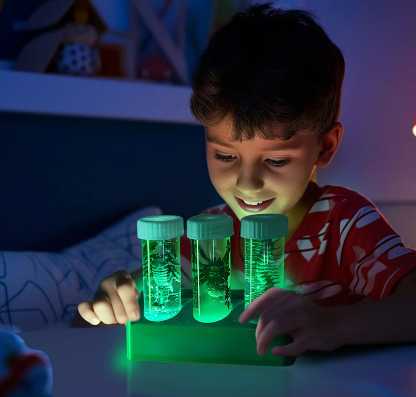 4M KidzLabs Creepy Crawly Digging Lab