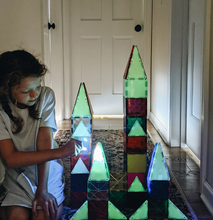 Load image into Gallery viewer, Magna Tiles Glow 16pc Set magnetic toy