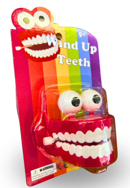 Wind Up Chattering Teeth