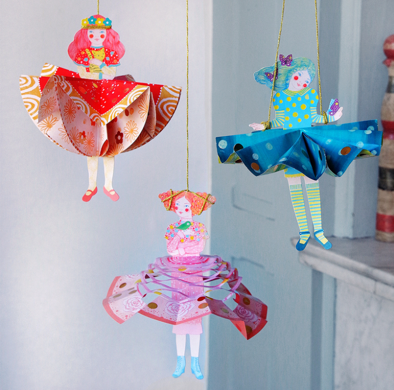 Djeco Paper Dresses Folding Art