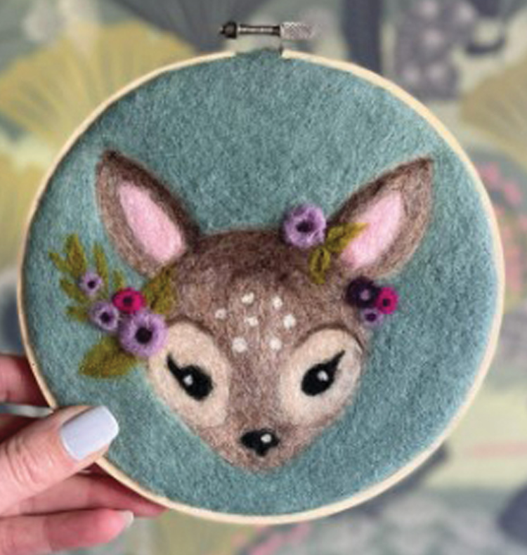 The Craft Kit Co Fawn Hoop Needle Felting Kit Art & Craft