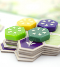 Load image into Gallery viewer, Azul Queen's Garden Board Game