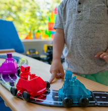 Load image into Gallery viewer, Magna Tiles Dashers 6pc Set magnetic toy