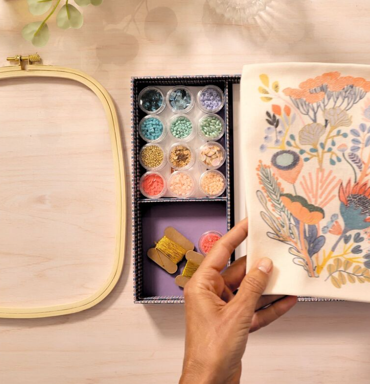 Djeco Atelier 58 Floral Beadwork Embroidery Kit