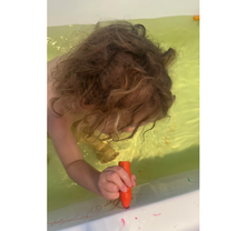 Load image into Gallery viewer, Nourish By Nature Bath Colour Rocks Bath Toy