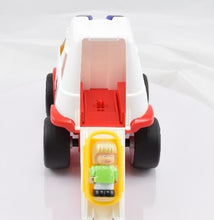 Load image into Gallery viewer, Gowi Ambulance with 2 Figures Transport