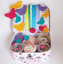 Load image into Gallery viewer, Buttonbag Jewellery Suitcase Art & Craft