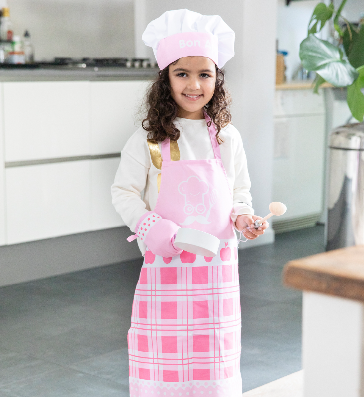 New Classic Toys Chef's Apron Set Pink Pretend Food Play