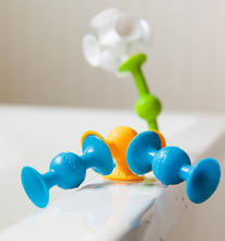 Load image into Gallery viewer, Fat Brain Toys Squigz Starter 24pc Learning Aid