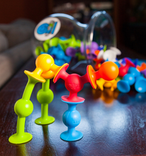 Load image into Gallery viewer, Fat Brain Toys Squigz Starter 24pc Learning Aid