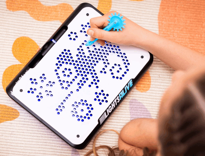 Tomy MegaSketcher Lights Alive drawing tablet