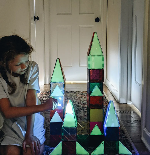Magna Tiles Glow 16pc Set magnetic toy