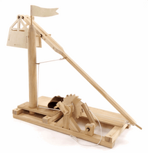 Load image into Gallery viewer, Pathfinders Da Vinci Trebuchet Construction Toy
