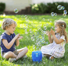 Load image into Gallery viewer, MAXX Bubbles Super Bubble Jet Blue bubble blower
