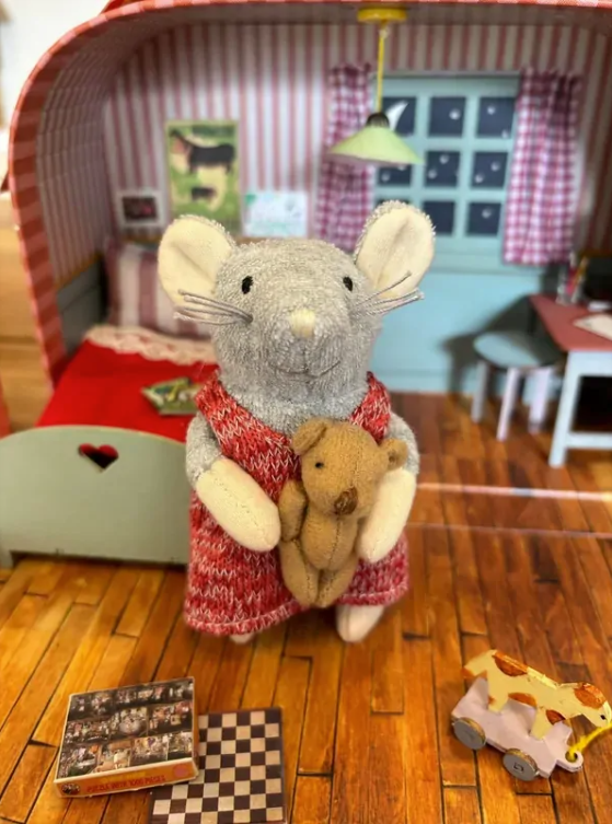 Sam & Julia Mouse Mansion To Go (Bedroom)