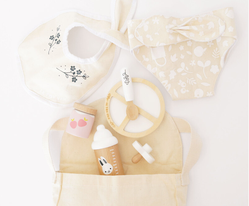 Le Toy Van Doll Nursing Set Doll