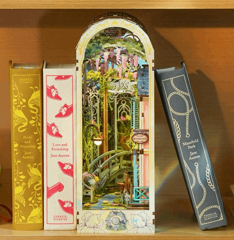 Tonecheer Giverny Garden Large Book Nook