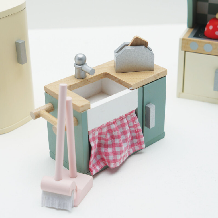 Le Toy Van Wooden Dollhouse Kitchen Set 20pc