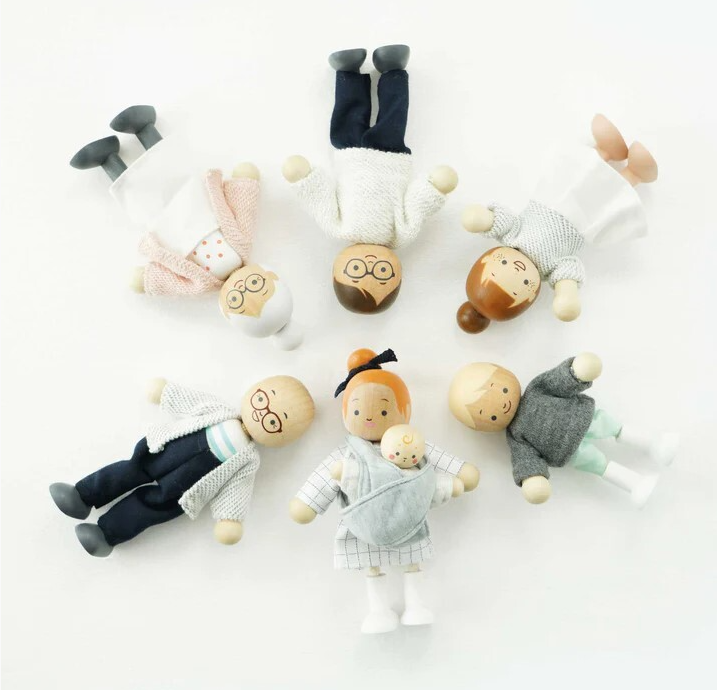 Le Toy Van Daisylane My Doll Family 7pc dollhouse dolls