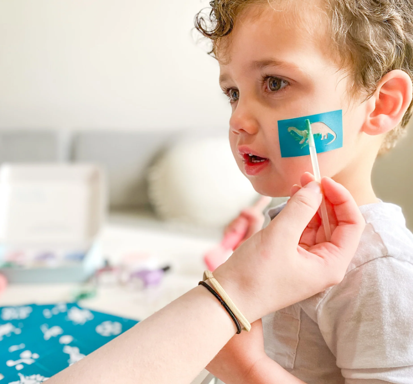 Oh Flossy Reusable Adhesive Face Paint & Makeup Stencils