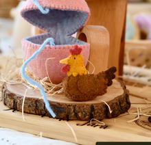 Load image into Gallery viewer, Tara Treasures Felt Surprise Egg with Hen
