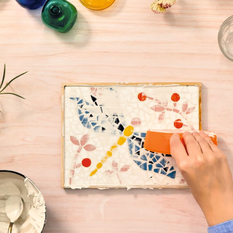 Djeco Atelier 72 Dragonfly Mosaic Art Kit