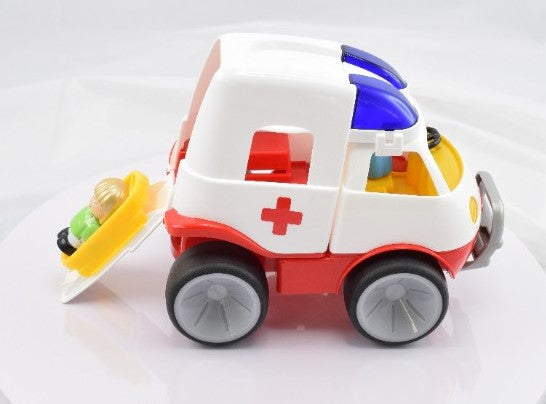 Gowi Ambulance with 2 Figures Transport