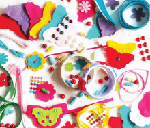 Load image into Gallery viewer, Buttonbag Jewellery Suitcase Art &amp; Craft
