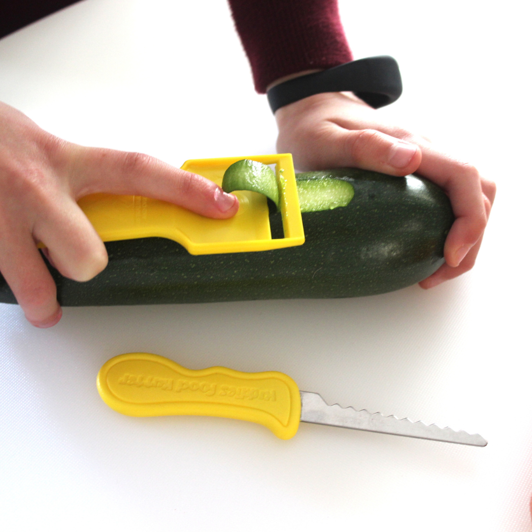 Safety Food Peeler Learning Aid