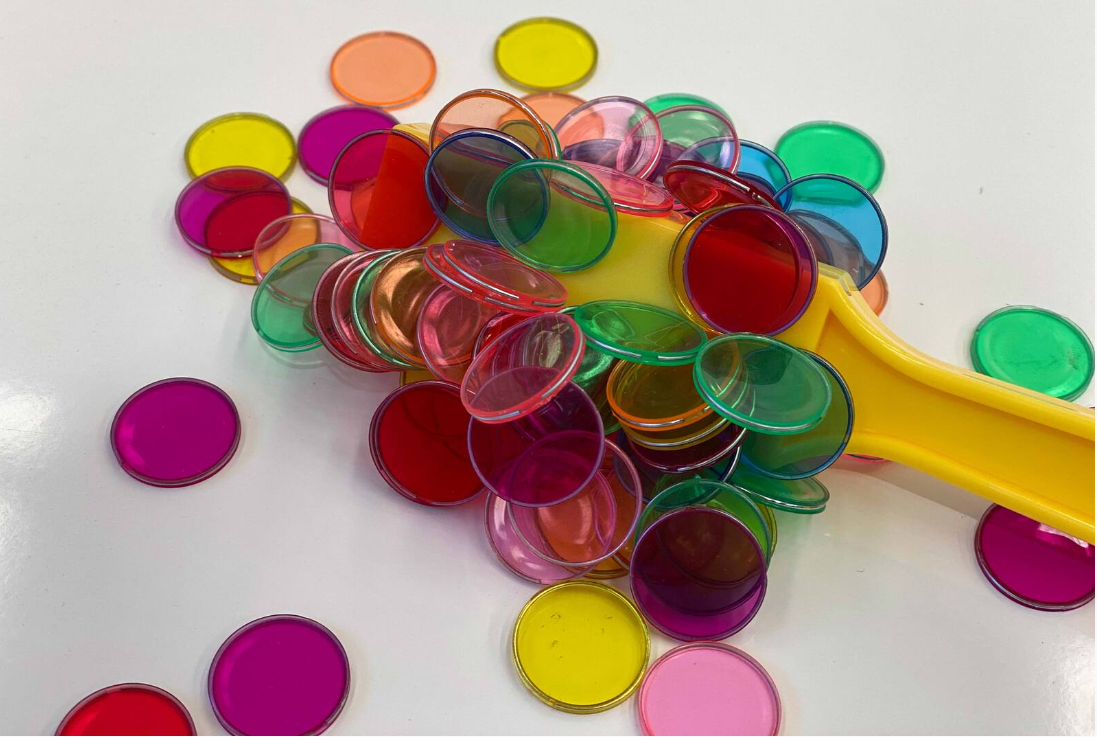 Magnetic Wand & 100 Chips Learning Aid