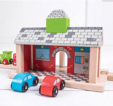 Load image into Gallery viewer, Bigjigs Toys Rail Railway Station
