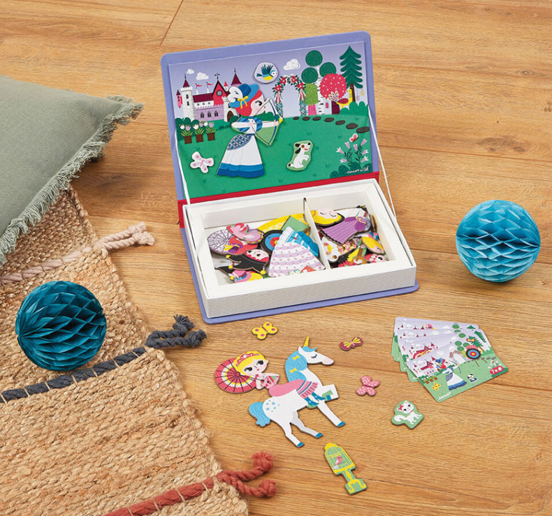 Janod Magneti' Book Princesses Art & Craft