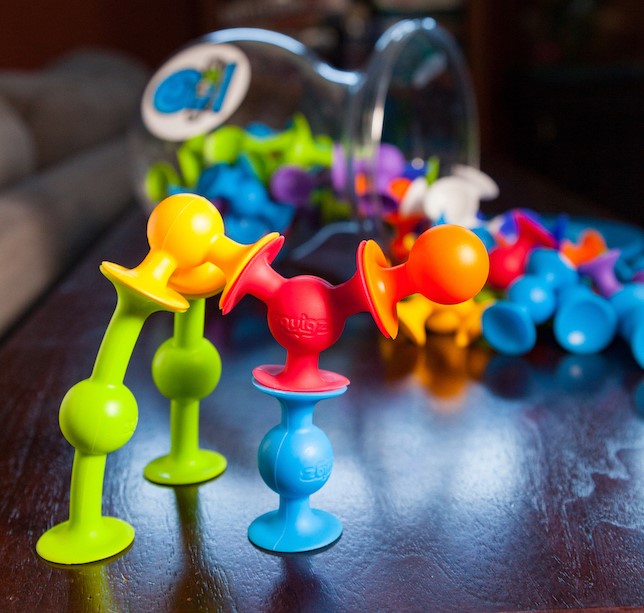 Fat Brain Toys Squigz 50pc Learning Aid