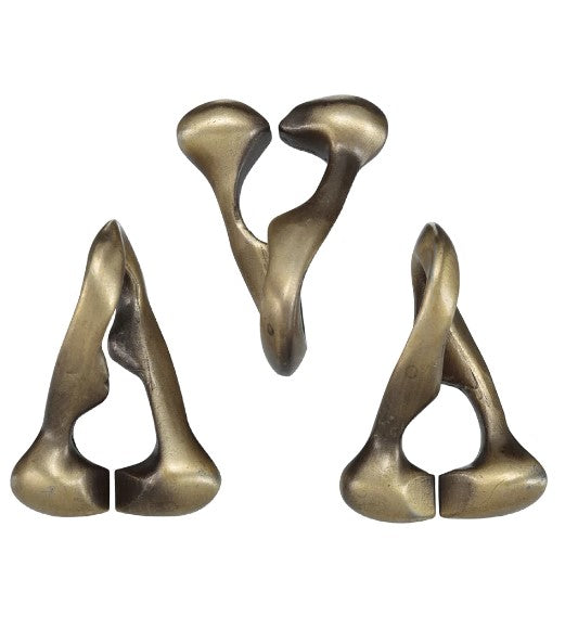 Hanayama Huzzle Cast Trinity Level 6 Puzzle